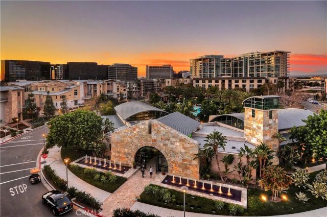 203 Bowery, Irvine, CA 92612