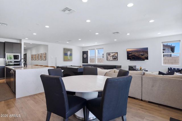 7398 W BENT TREE Drive, Peoria, AZ 85383