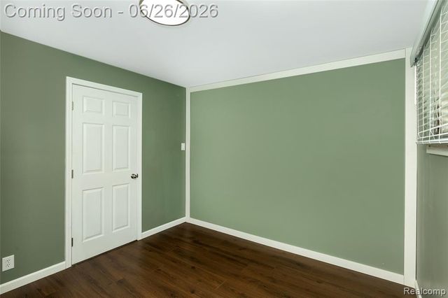 22400 Leewright Avenue, Southfield, MI 48033