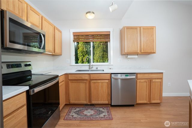 6415 54th Avenue NW, Gig Harbor, WA 98335