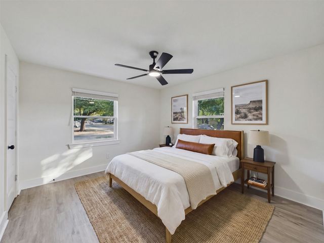 6405 Seco Boulevard, Dallas, TX 75217