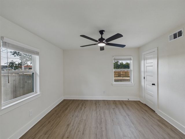 6405 Seco Boulevard, Dallas, TX 75217