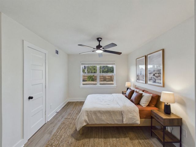6405 Seco Boulevard, Dallas, TX 75217