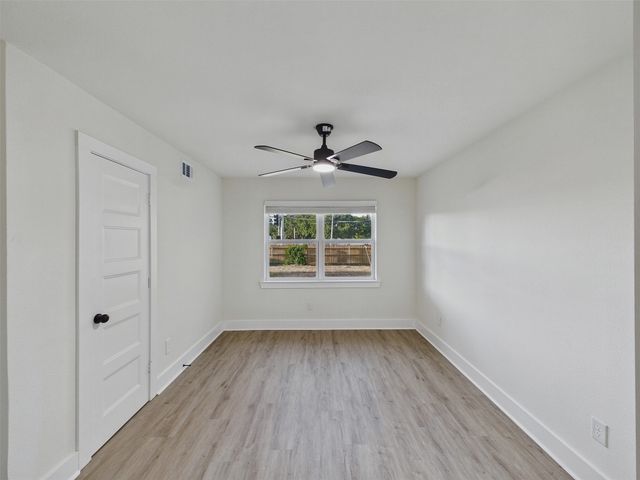 6405 Seco Boulevard, Dallas, TX 75217