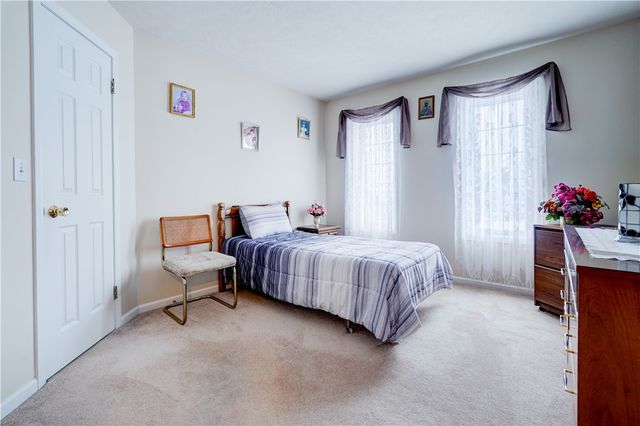 95 Guygrace Lane, Penfield, NY 14580