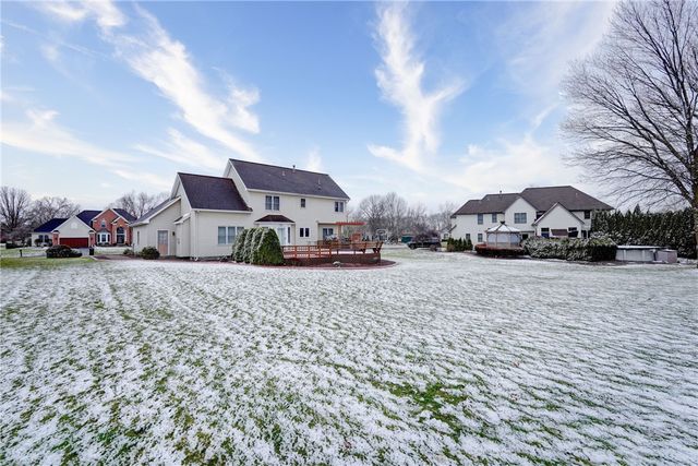 95 Guygrace Lane, Penfield, NY 14580