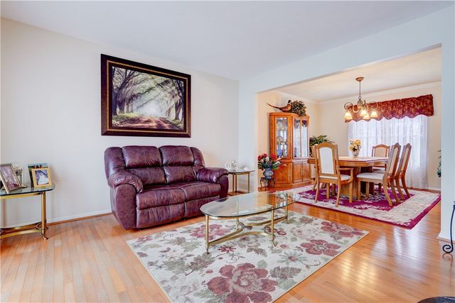 95 Guygrace Lane, Penfield, NY 14580