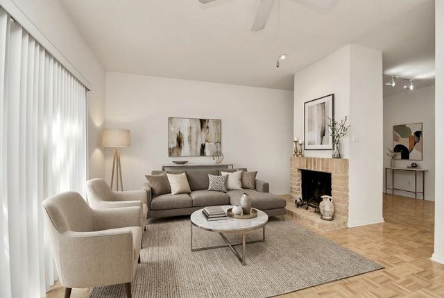 11711 Memorial Dr Drive 41, Houston, TX 77024