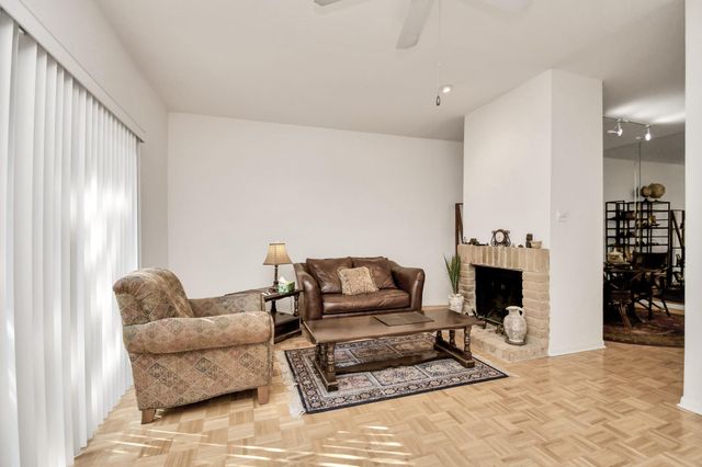 11711 Memorial Dr Drive 41, Houston, TX 77024