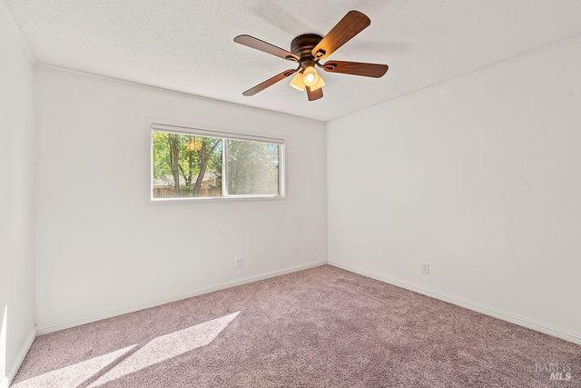 3013 Mono Dr, Santa Rosa, CA 95403