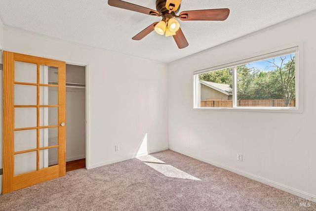 3013 Mono Dr, Santa Rosa, CA 95403