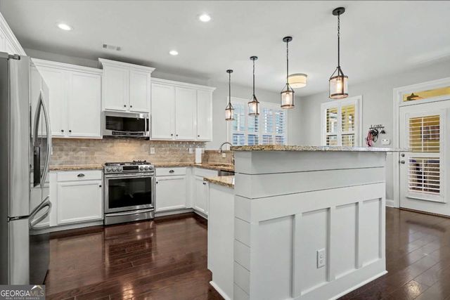 990 Turner Drive SE, Smyrna, GA 30080