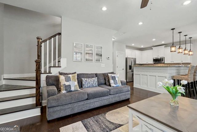 990 Turner Drive SE, Smyrna, GA 30080