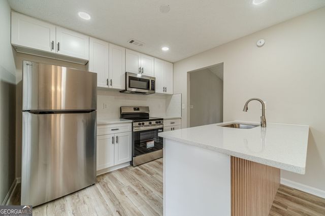 80 Hunters Trace, Covington, GA 30014