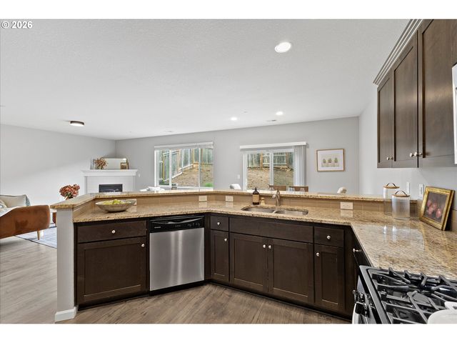 3718 Ne KINGBIRD St, Camas, WA 98607