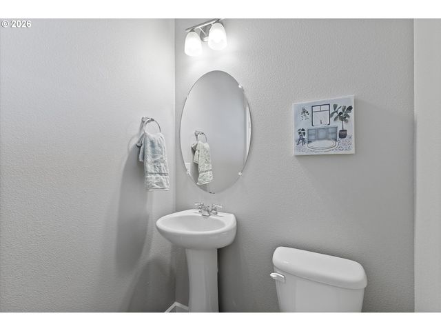3718 Ne KINGBIRD St, Camas, WA 98607