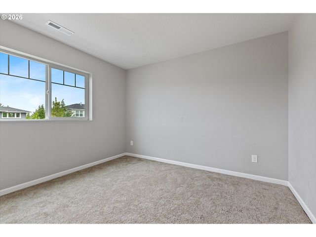 3718 Ne KINGBIRD St, Camas, WA 98607