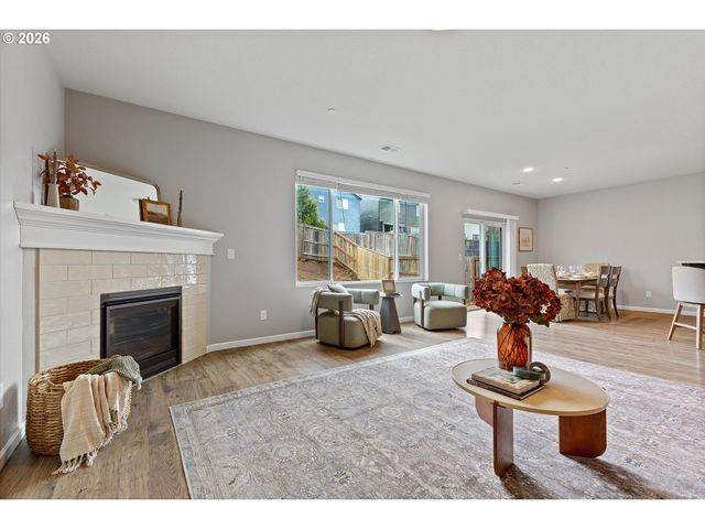 3718 Ne KINGBIRD St, Camas, WA 98607