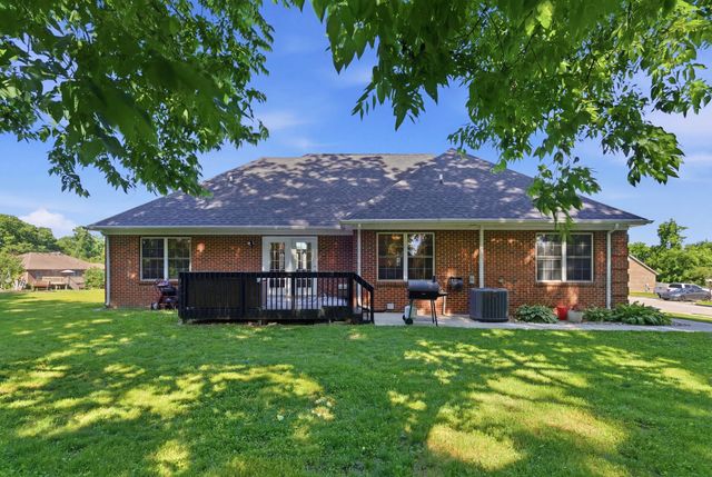 604 Farmland Drive, Berea, KY 40403