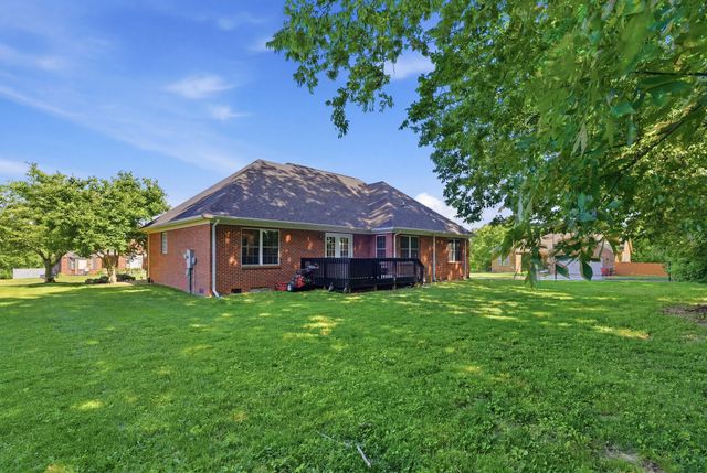 604 Farmland Drive, Berea, KY 40403