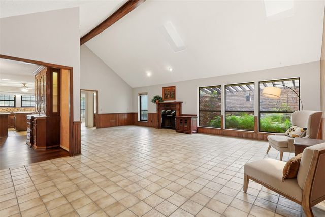 3001 S Country Club Road, Garland, TX 75043