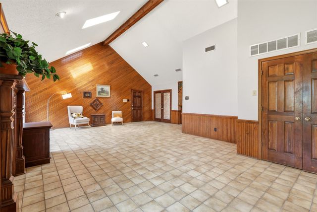3001 S Country Club Road, Garland, TX 75043