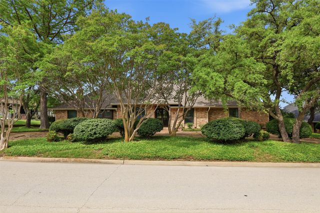 3001 S Country Club Road, Garland, TX 75043