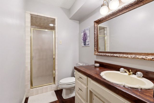 3001 S Country Club Road, Garland, TX 75043