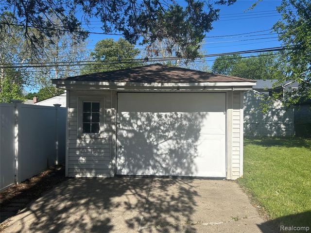 4987 Roosevelt Boulevard, Dearborn Heights, MI 48125