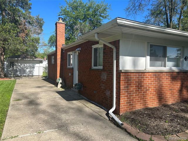 4987 Roosevelt Boulevard, Dearborn Heights, MI 48125