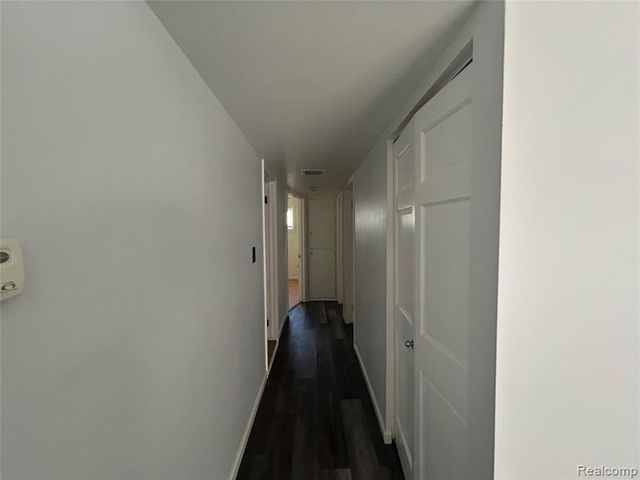 4987 Roosevelt Boulevard, Dearborn Heights, MI 48125