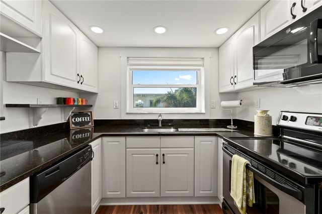 4410 HWY A1A Highway 204, Vero Beach, FL 32963