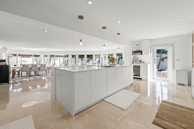 838 W Palmetto Park Road, Boca Raton, FL 33486