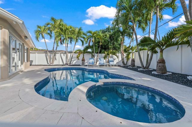 838 W Palmetto Park Road, Boca Raton, FL 33486