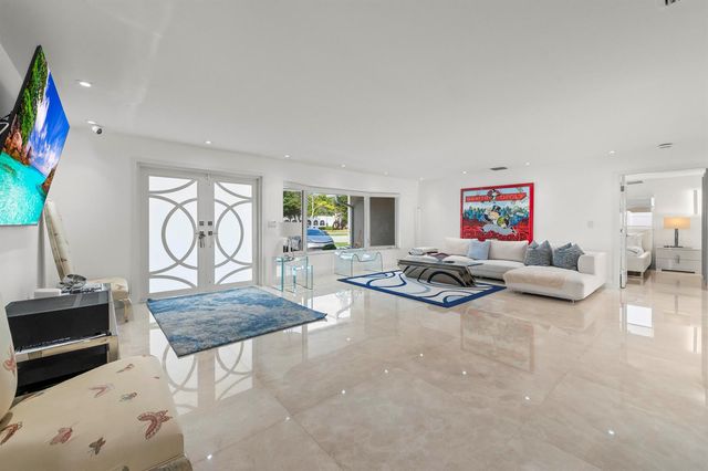 838 W Palmetto Park Road, Boca Raton, FL 33486