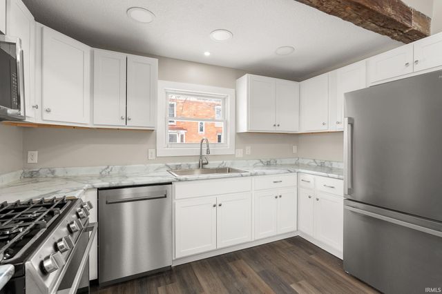 1016 Bell Avenue, New Haven, IN 46774