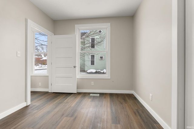 1016 Bell Avenue, New Haven, IN 46774