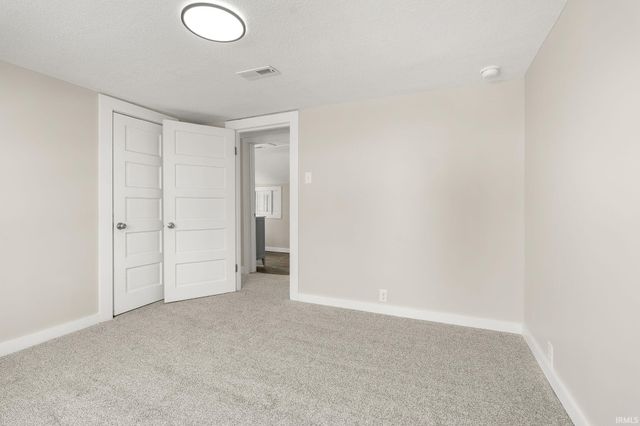 1016 Bell Avenue, New Haven, IN 46774