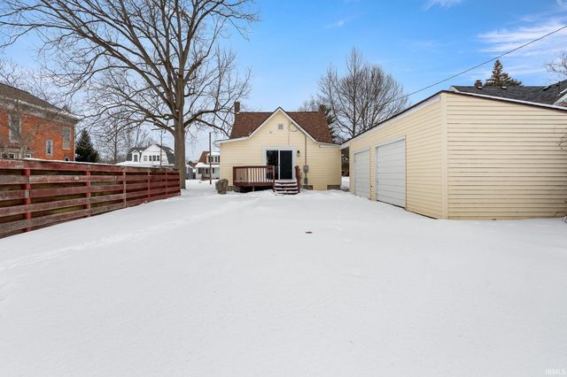 1016 Bell Avenue, New Haven, IN 46774