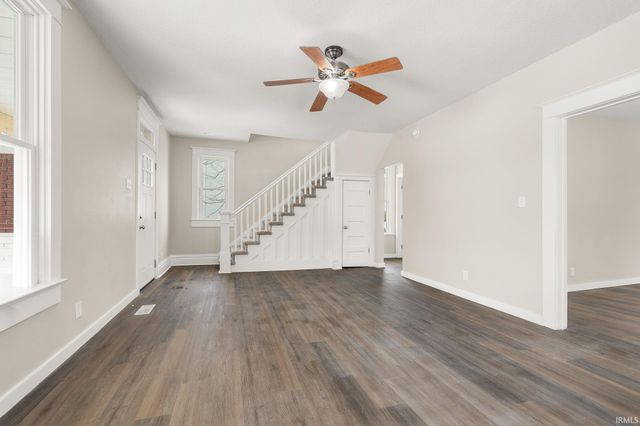 1016 Bell Avenue, New Haven, IN 46774