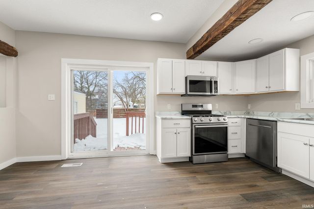 1016 Bell Avenue, New Haven, IN 46774