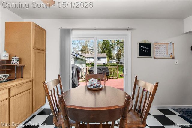 1165 Annjo Street, Walled Lake, MI 48390