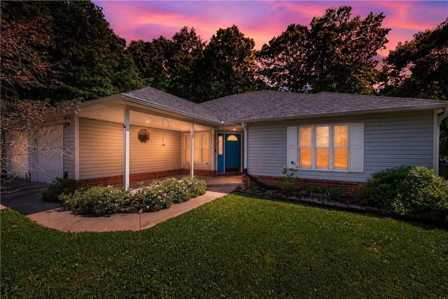 15228 N Cove Creek N Road, Prairie Grove, AR 72753