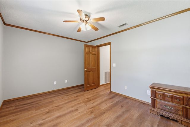 15228 N Cove Creek N Road, Prairie Grove, AR 72753