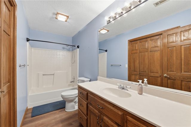 15228 N Cove Creek N Road, Prairie Grove, AR 72753