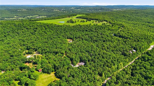 15228 N Cove Creek N Road, Prairie Grove, AR 72753