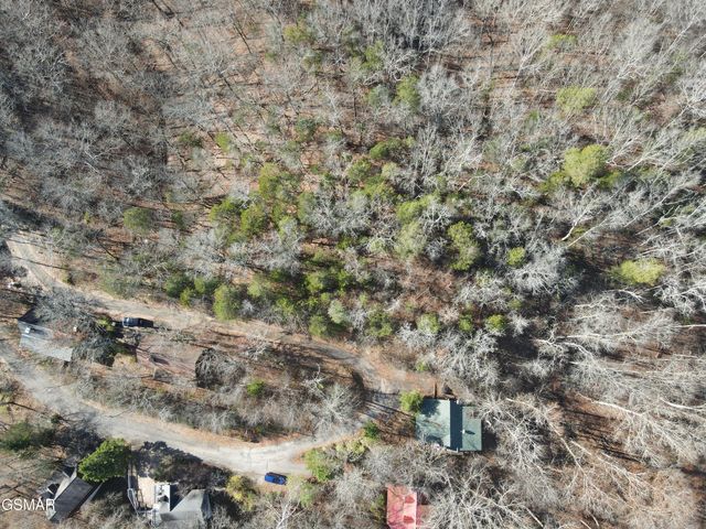 282 Cherokee Path Way, Sevierville, TN 37876