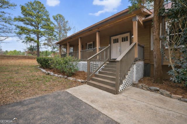 12 Clearwater Road, Sharpsburg, GA 30277