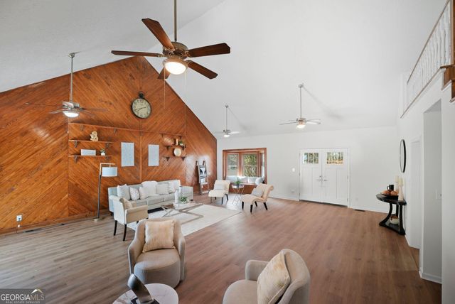 12 Clearwater Road, Sharpsburg, GA 30277