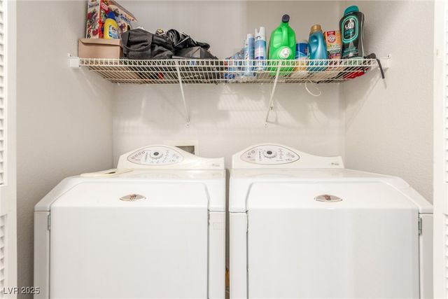 6329 Blowing Sky Street 201, North Las Vegas, NV 89081